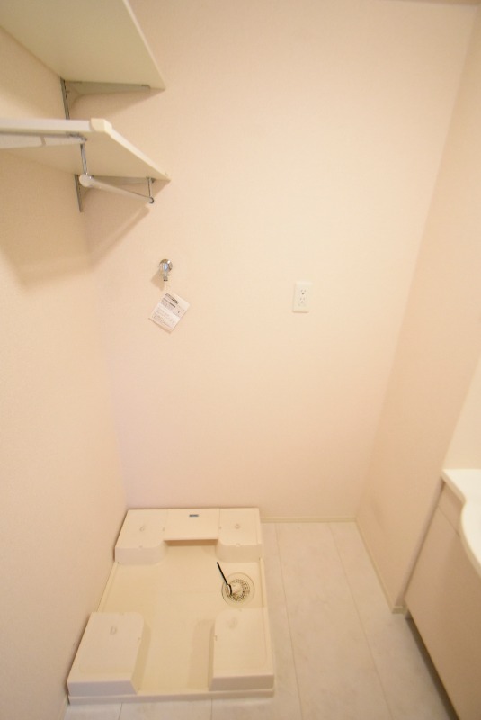 ��ʌ�����s�厚�ΐ_�̃A�p�[�g�̂��̑�