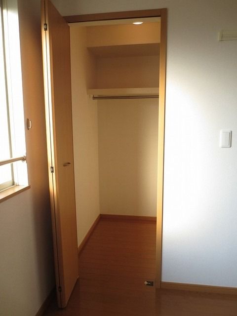 ��ʌ��������܎s��΋���q�T���ڂ̃A�p�[�g�̎��[