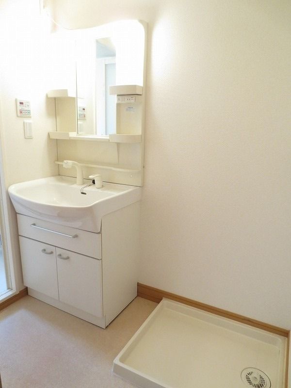 ��ʌ��������܎s��΋���q�T���ڂ̃A�p�[�g�̐��ʏ�