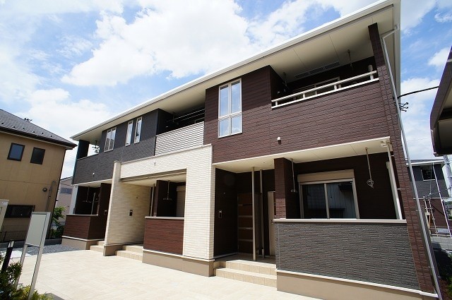 ��ʌ��������܎s�΋�厚���1476-9�̃A�p�[�g�̌����O��