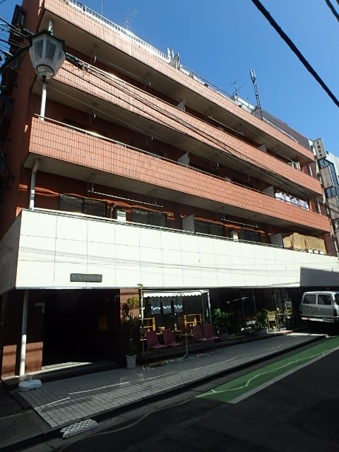 ��ʌ��������܎s��{�撇���R����102-1�̃}���V�����̌����O��