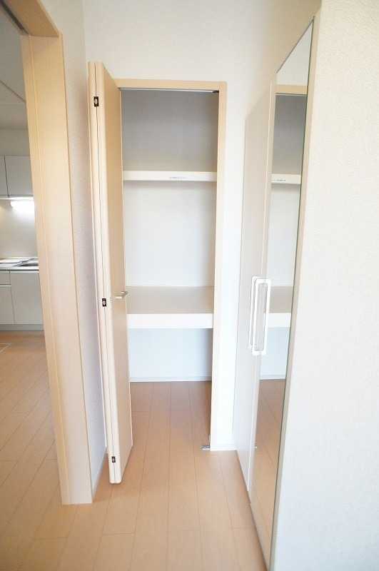 ��ʌ��������܎s�΋�厚���̃A�p�[�g�̂��̑��ݔ�