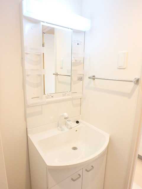 ��ʌ��������܎s�Y�a��j���J�Q���ڂ̃}���V�����̐��ʏ�