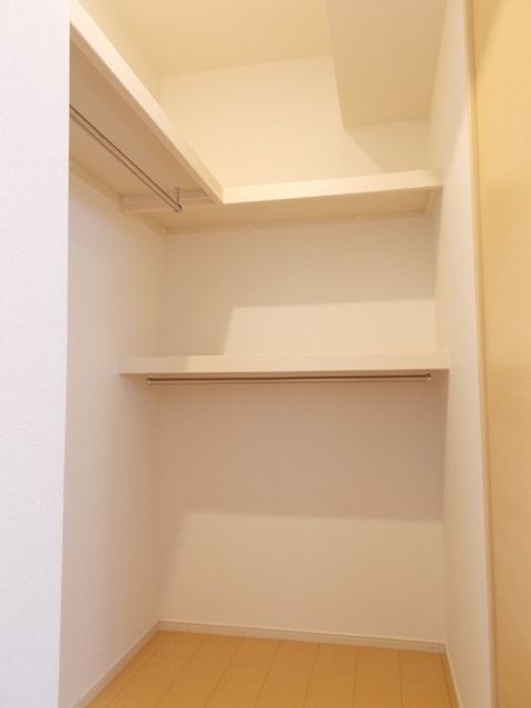 ��ʌ��������܎s������厚���V��̃A�p�[�g�̎��[