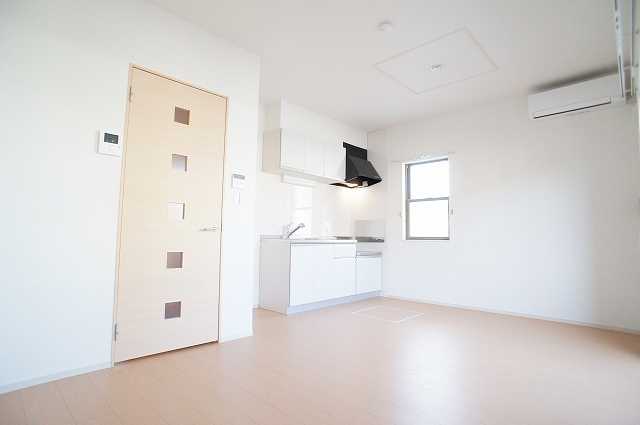 ��ʌ��������܎s�΋�厚���̃A�p�[�g�̃L�b�`��