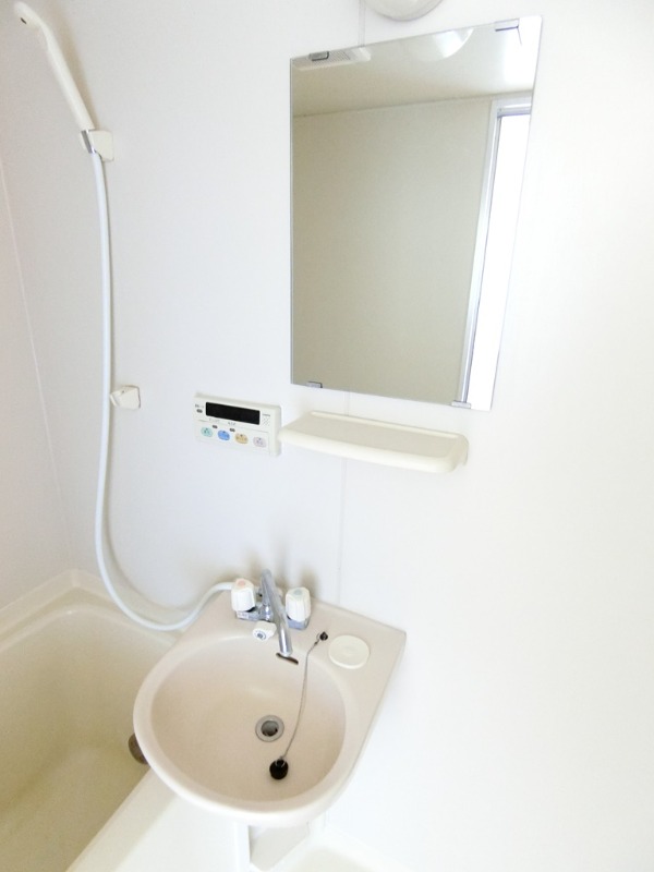 ��ʌ��������܎s�����擌��{�U���ڂ̃A�p�[�g�̐��ʏ�