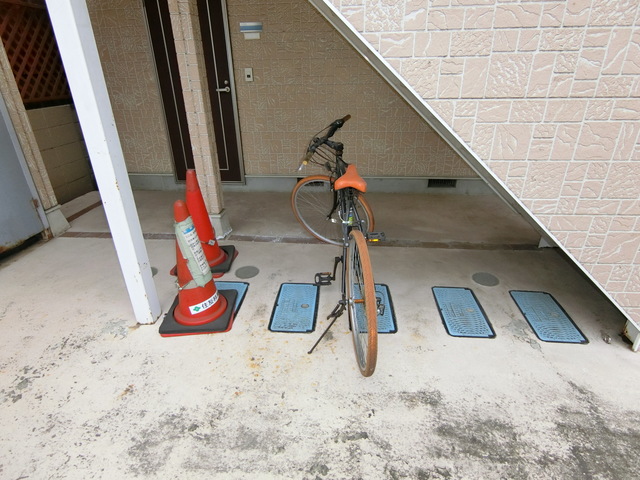 ��ʌ��������܎s�����擌��{�U���ڂ̃A�p�[�g�̂��̑�