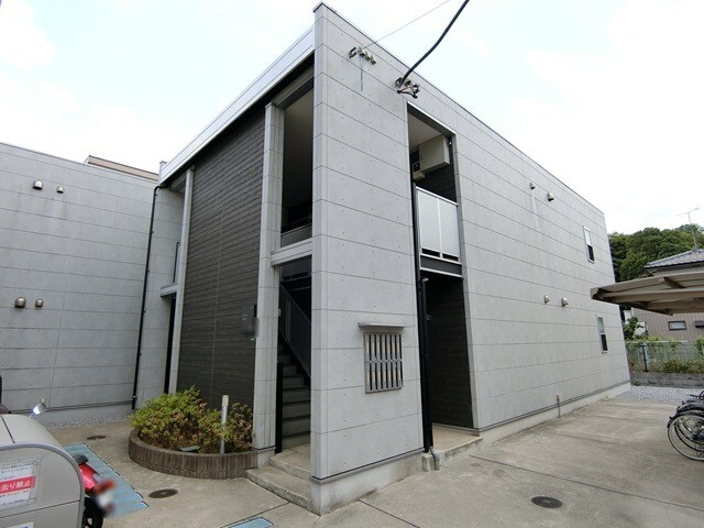 ��ʌ��������܎s��΋���q�P����4-2�̃A�p�[�g�̌����O��