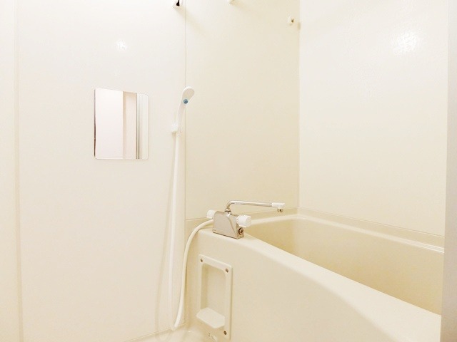 ��ʌ��������܎s��΋���q�P���ڂ̃A�p�[�g�̃o�X