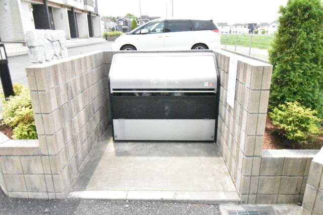 ��ʌ��������܎s�΋�厚���̃A�p�[�g�̂��̑�