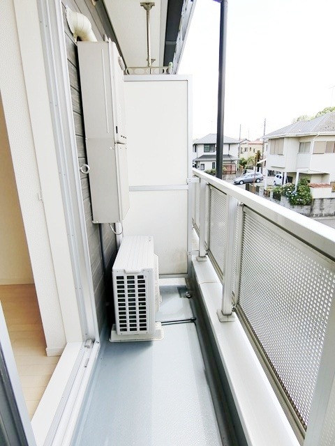 ��ʌ��������܎s��΋���q�P���ڂ̃A�p�[�g�̃o���R�j�[