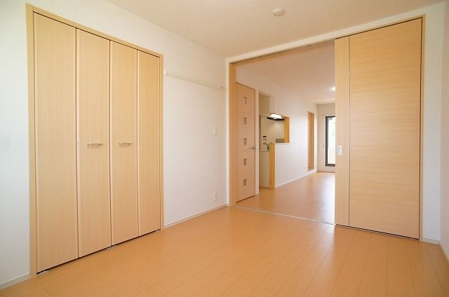 ��ʌ��������܎s���撆���Q���ڂ̃A�p�[�g�̂��̑������E�X�y�[�X