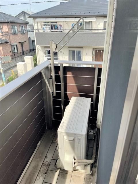 ��ʌ��������܎s�����攪���q�R���ڂ̃A�p�[�g�̃o���R�j�[