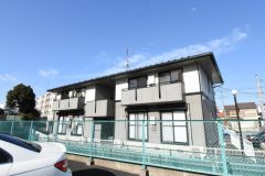 ��ʌ��������܎s�k�捡�H��122�̃A�p�[�g�̌����O��