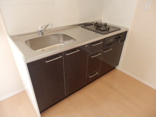 ��ʌ��������܎s���撆���Q���ڂ̃}���V�����̃L�b�`��