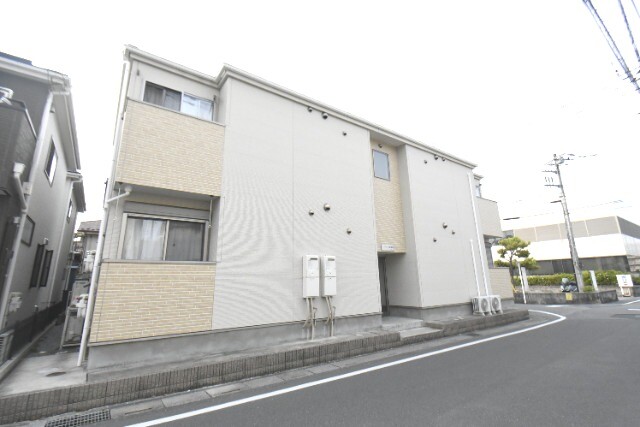 ��ʌ��t�����s�����R���ڂ̃A�p�[�g�̌����O��