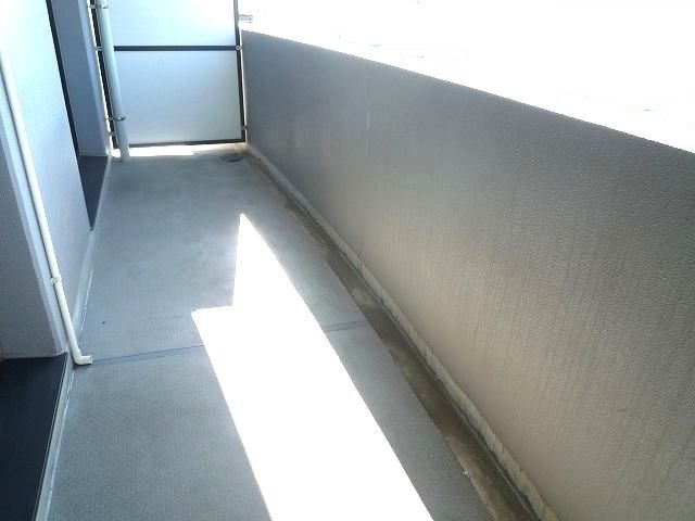 ��ʌ�����s����R���ڂ̃}���V�����̃o���R�j�[