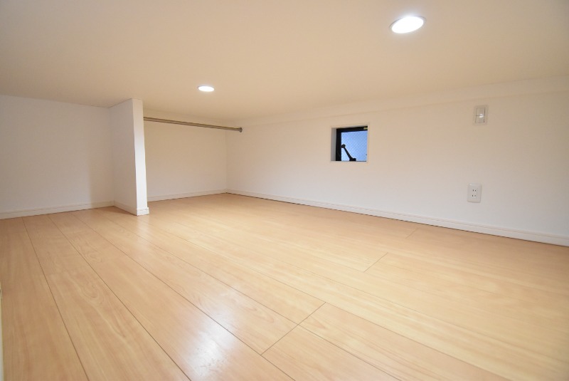 ��ʌ��������܎s�΋�����R���ڂ̃A�p�[�g�̂��̑������E�X�y�[�X