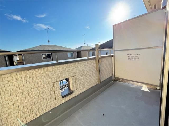 ��ʌ�����s�厚�ΐ_�̃A�p�[�g�̃o���R�j�[