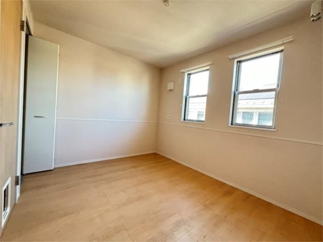 ��ʌ�����s�厚�ΐ_�̃A�p�[�g�̂��̑������E�X�y�[�X