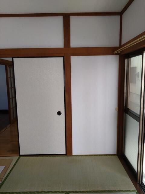 ��ʌ��������܎s�΋擌���R���ڂ̃A�p�[�g�̎��[