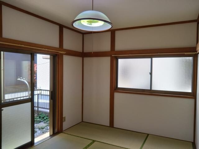 ��ʌ��������܎s�΋擌���R���ڂ̃A�p�[�g�̂��̑������E�X�y�[�X