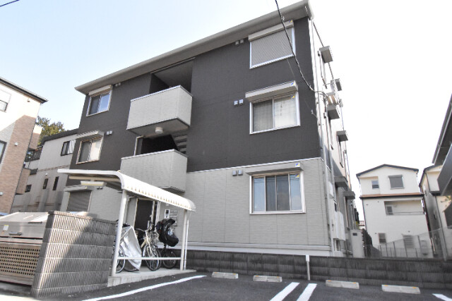 ��ʌ��������܎s��{��听���Q���ڂ̃A�p�[�g�̌����O��