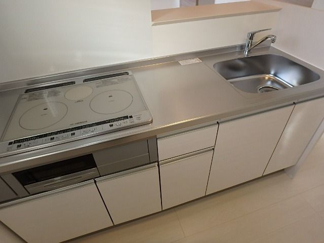 ��ʌ��������܎s��{��听���Q���ڂ̃A�p�[�g�̃L�b�`��