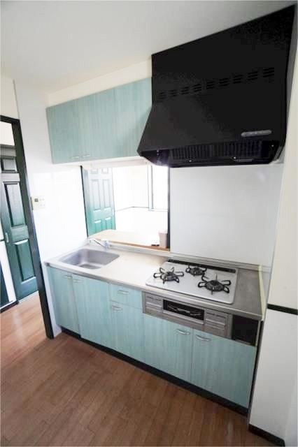 ��ʌ��������܎s�΋摾�c�E�P���ڂ̃}���V�����̃L�b�`��