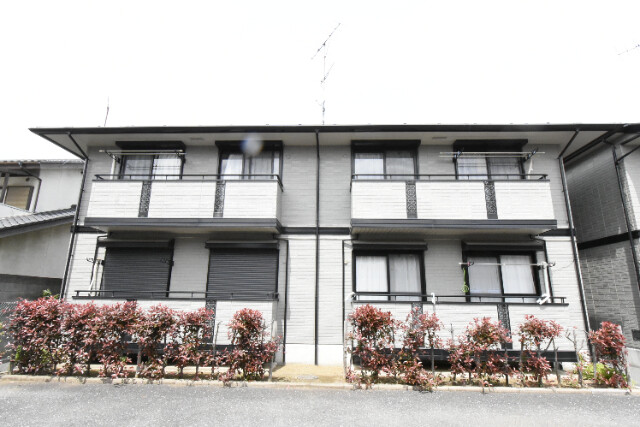 ��ʌ��������܎s����O���U����1065-1�̃A�p�[�g�̌����O��