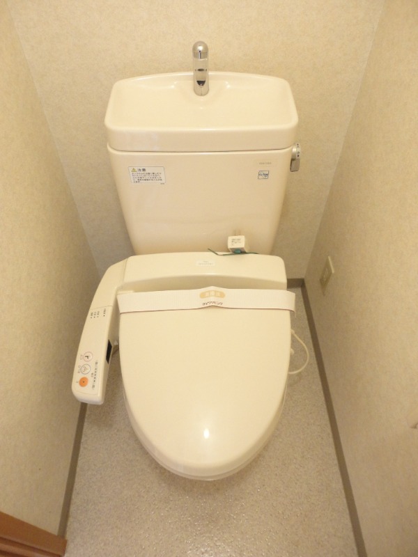 ��ʌ��k�����S�ɓޒ��w���S���ڂ̃A�p�[�g�̃g�C��