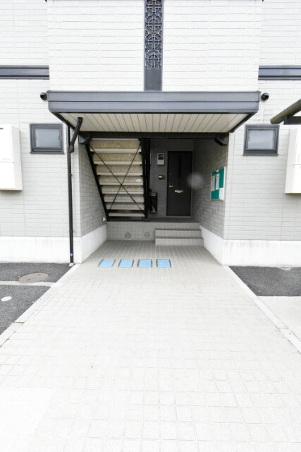 ��ʌ��������܎s����O���U���ڂ̃A�p�[�g�̃G���g�����X