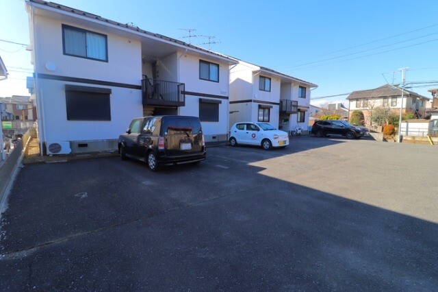 ��ʌ��������܎s����厚���m��̃A�p�[�g�̌����O��