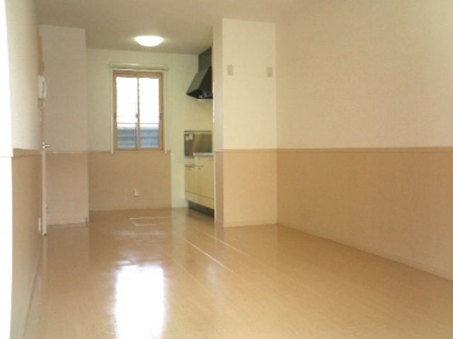 ��ʌ��������܎s�k��ޗǒ��̃A�p�[�g�̋��ԁE���r���O