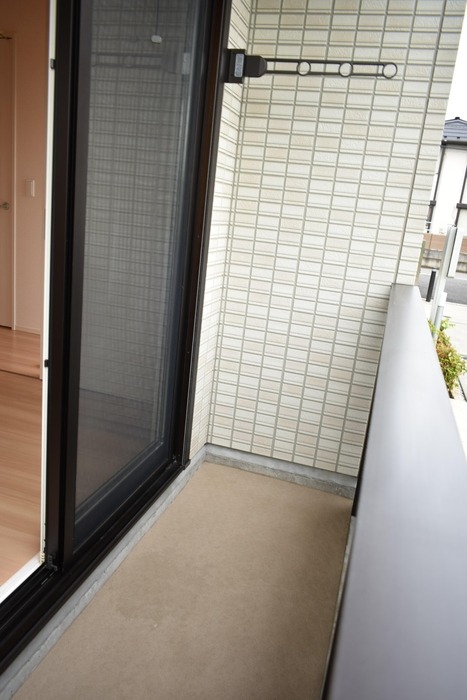 ��ʌ��������܎s����{�O���̃A�p�[�g�̃o���R�j�[