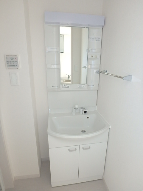 ��ʌ��������܎s��{��听���P���ڂ̃}���V�����̐��ʏ�