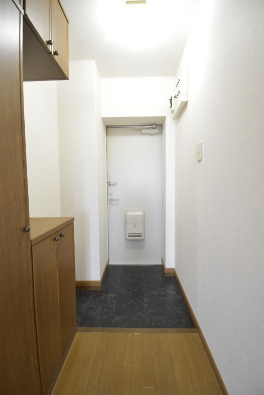 ��ʌ��������܎s����厚���m��̃A�p�[�g�̌���