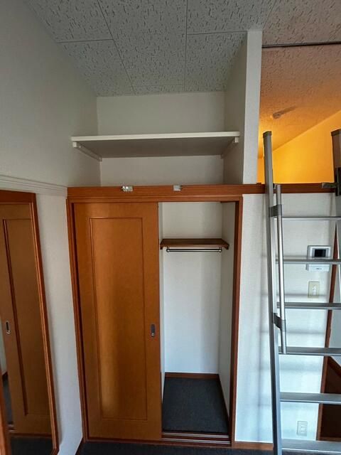 ��ʌ��������܎s�Y�a�撇���R���ڂ̃}���V�����̎��[