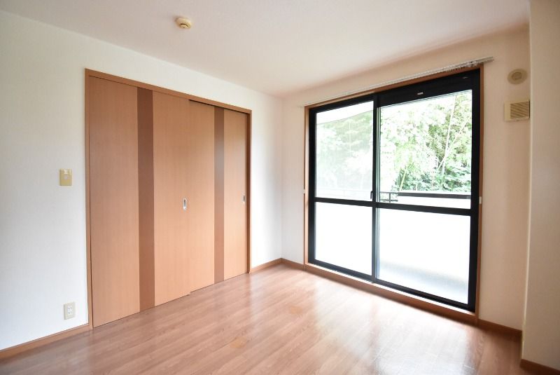 ��ʌ�����s�厚������̃}���V�����̂��̑������E�X�y�[�X