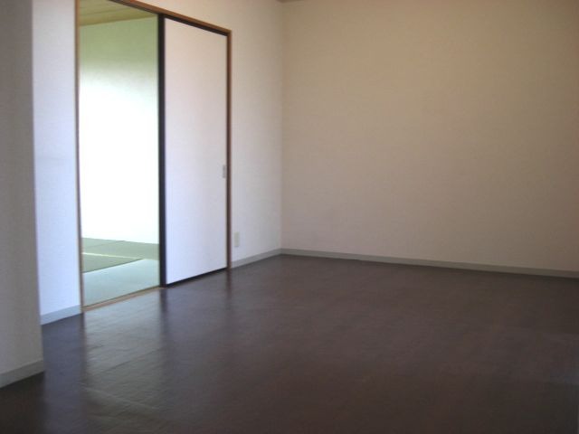 ��ʌ�����s������Q���ڂ̃}���V�����̂��̑������E�X�y�[�X