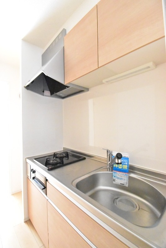 ��ʌ�����s������U���ڂ̃A�p�[�g�̃L�b�`��