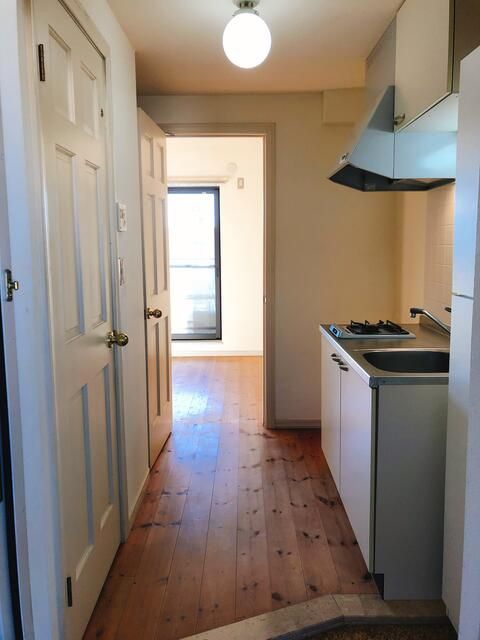 ��ʌ�����s�˒˓��R���ڂ̃A�p�[�g�̌���