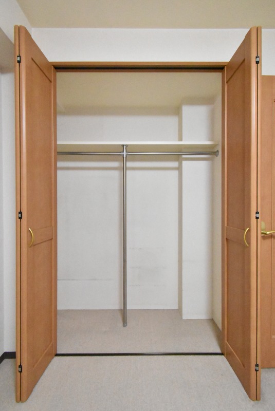 ��ʌ��z�J�s��z�J�S���ڂ̃}���V�����̎��[