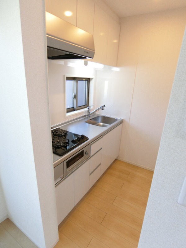 ��ʌ������s���P���ڂ̃A�p�[�g�̃L�b�`��