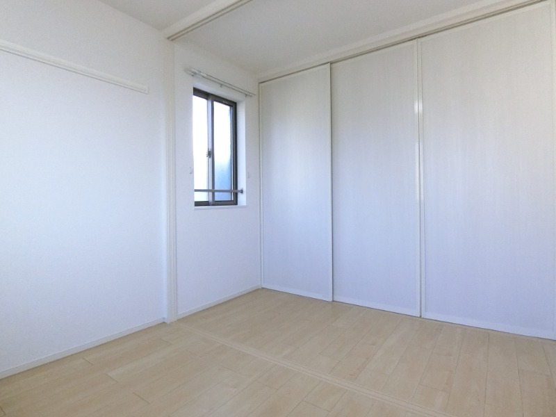 ��ʌ������s���P���ڂ̃A�p�[�g�̂��̑�