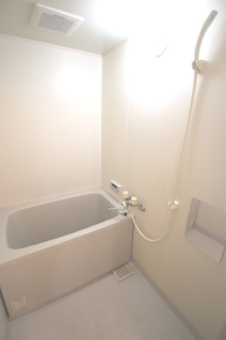 ��ʌ�����s�k����Q���ڂ̃}���V�����̃o�X