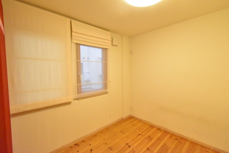 ��ʌ�����s���ԂR���ڂ̃A�p�[�g�̂��̑������E�X�y�[�X