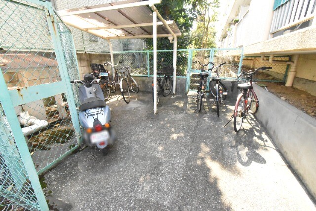 ��ʌ��z�J�s�ԎR���Q���ڂ̃}���V�����̂��̑�