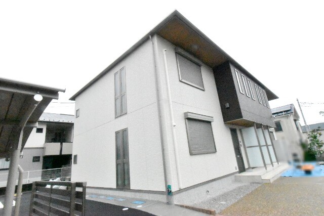 ��ʌ��������܎s��{��O���S����810-1�̃A�p�[�g�̌����O��