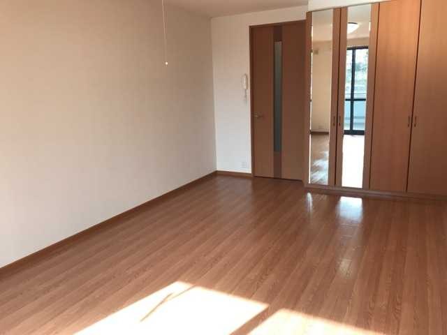 ��ʌ��������܎s��΋���q�S���ڂ̃}���V�����̋��ԁE���r���O